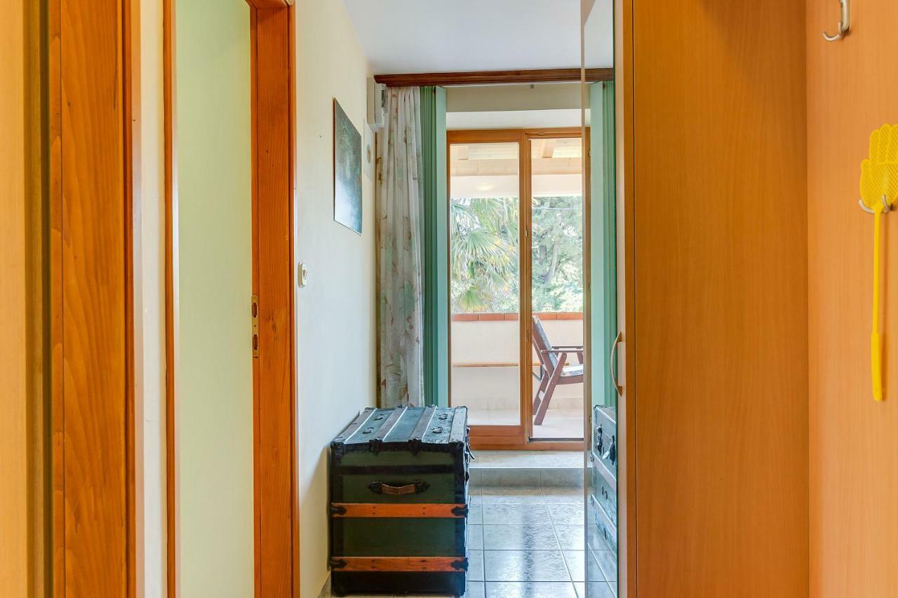 Apartmani Rukonic Aleksandar เนเรซีน ภายนอก รูปภาพ